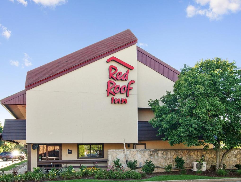 Red Roof Inn Canton - main image