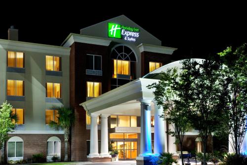 Holiday Inn Express Hotel & Suites Charleston - North an IHG Hotel - image 4