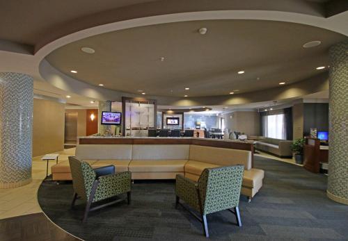 SpringHill Suites by Marriott Charleston North - image 5