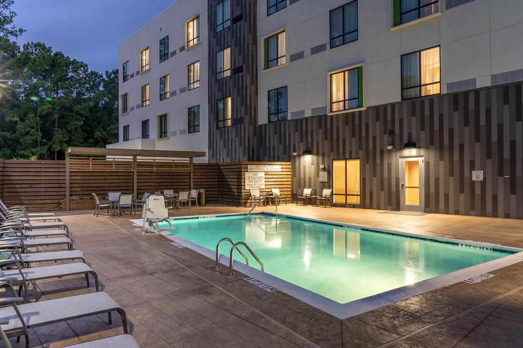 Courtyard by Marriott Charleston-North Charleston - image 6