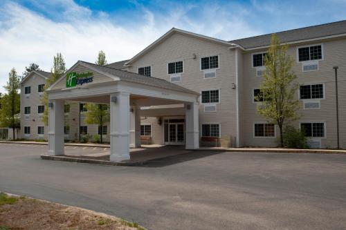 Holiday Inn Express Hotel & Suites North Conway an IHG Hotel - main image