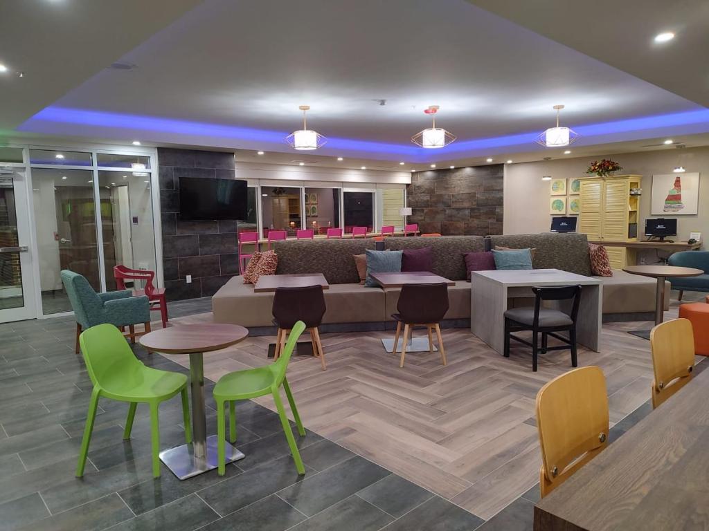 Home2 Suites By Hilton North Conway Nh - image 7