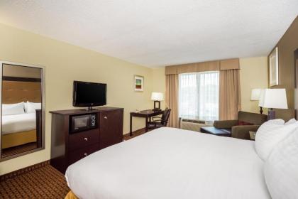 Holiday Inn Express Hotel & Suites-North East an IHG Hotel - image 20