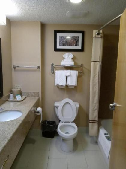 Best Western North East Inn - image 14