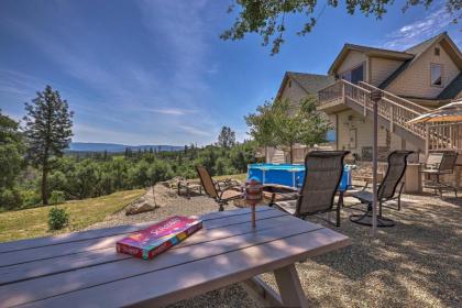 Romantic Yosemite and Bass Lake Retreat with Mtn Views! - image 13