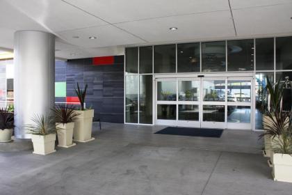 Holiday Inn Express North Hollywood - Burbank Area an IHG Hotel - image 8