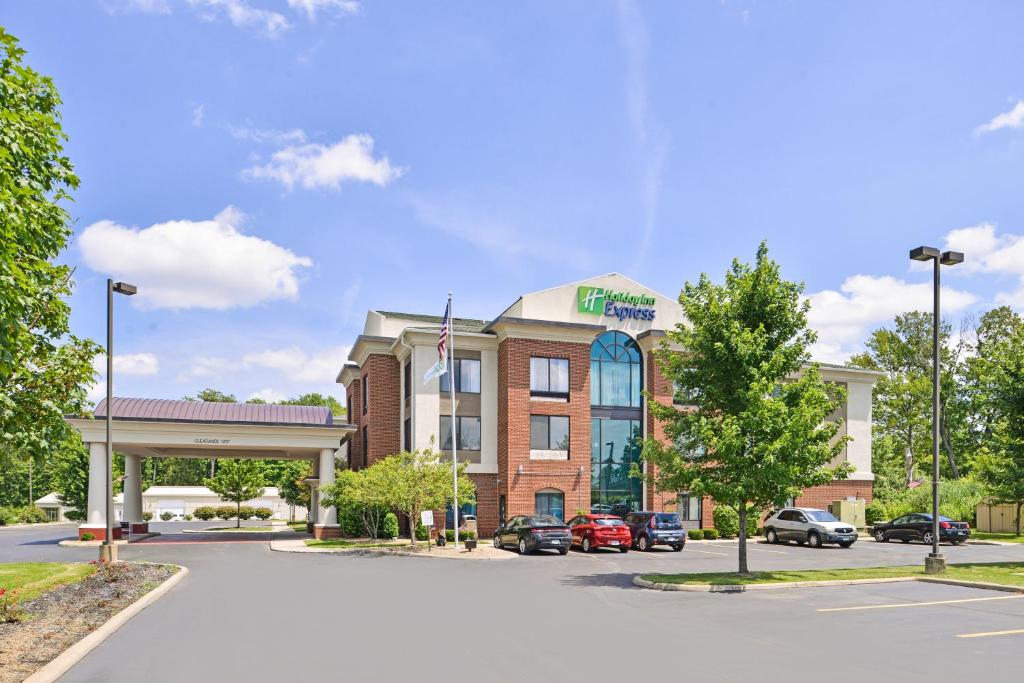 Holiday Inn Express Hotel & Suites Youngstown - North Lima/Boardman an IHG Hotel - main image