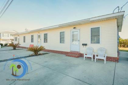 Cherry Grove Beach Bungalow #3 - image 5