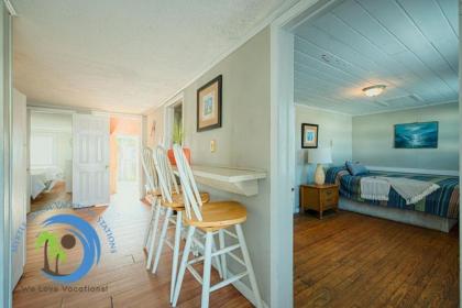 Oceanfront Ocean Drive Cottage - image 2