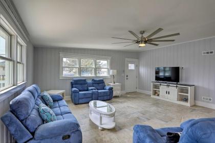 Waterfront North Myrtle Beach Home Walk to Beach! - image 5