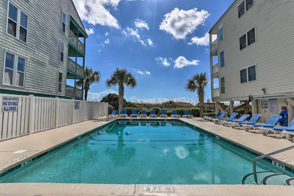 North Myrtle Beach Condo with Oceanfront Pool Access - main image