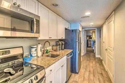 N Myrtle Beach Condo with Ocean View and Lazy River! - image 9