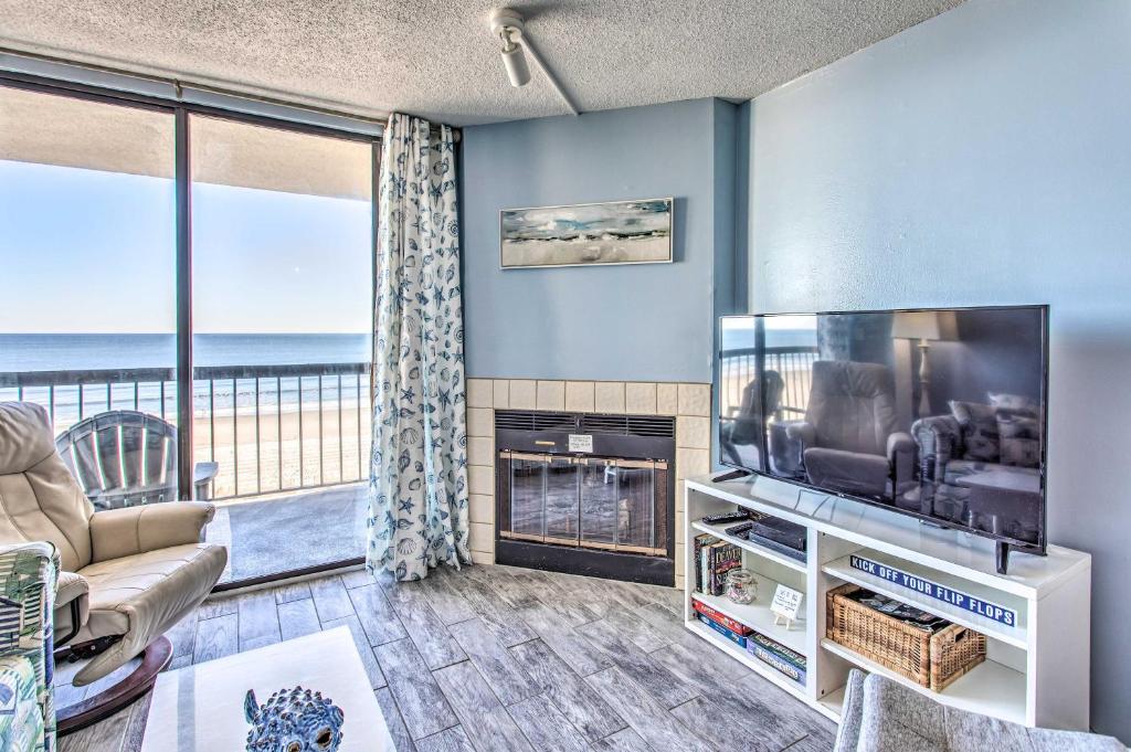 Remodeled Oceanfront Condo with 16 Balcony! - image 4