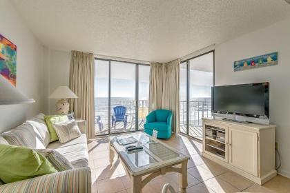 Crescent Sands WH C6   Comfortable Oceanfront Condo with beautiful views and pool South Carolina