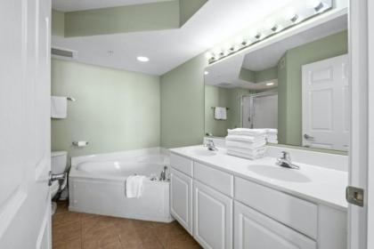 Malibu Pointe 904 - A comfortable 3 bedroom and 3 bathroom condo in North Myrtle - image 13