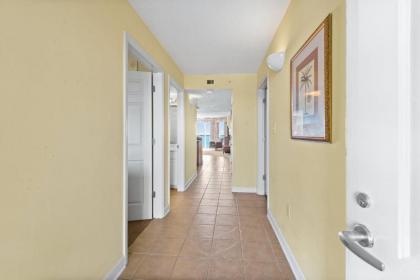 Malibu Pointe 1105 - Perfect 3 bedroom condo just across from the beach - image 8