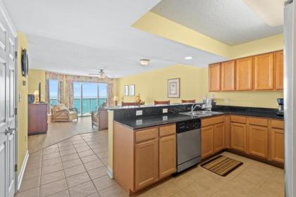 Malibu Pointe 1103 - Updated condo with jacuzzi tub and indoor lazy river - image 6