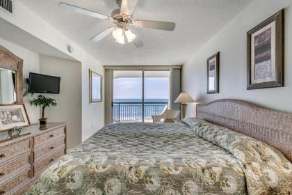 North Shore Villas - Open and light cozy condo jacuzzi tub and lazy river - image 11