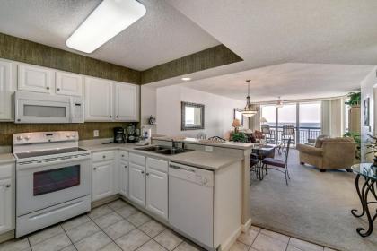 North Shore Villas - Open and light cozy condo jacuzzi tub and lazy river - image 6