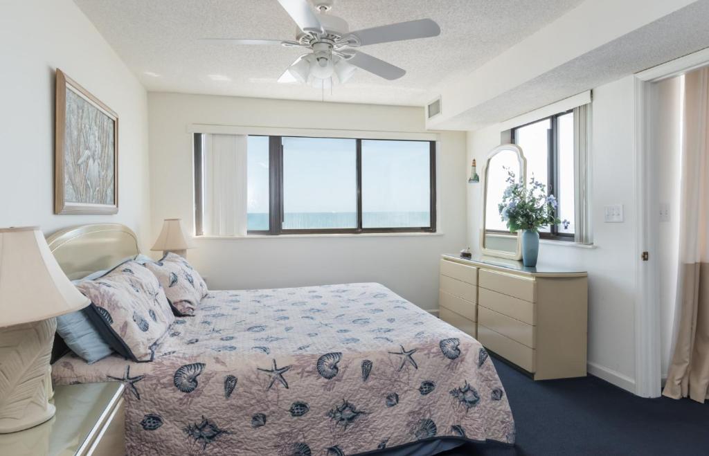 Ocean Bay Club 406A - This oceanfront unit boasts an incredible low down view of NMB - image 6