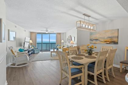 Ocean Bay Club 807 - Naturally beautiful unit with a recliner and indoor pool - image 4