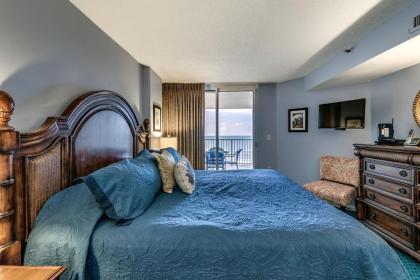 Pinnacle 405 - Updated oceanfront condo with a large soaking tub and a sundeck - image 9