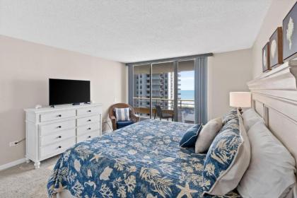 Ocean Creek C10 - 3 Bedroom condo with access to volleyball court and restaurant plus pools - image 9