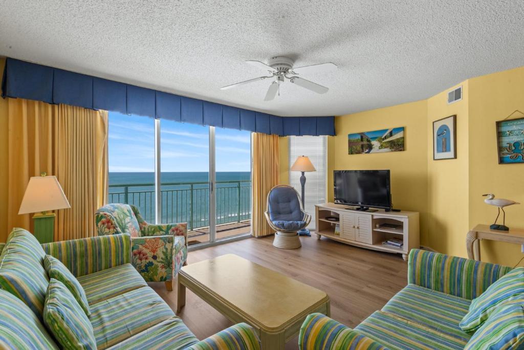 Windy Hill Dunes 1305 - Tropical oceanfront spacious condo with an outdoor pool - main image