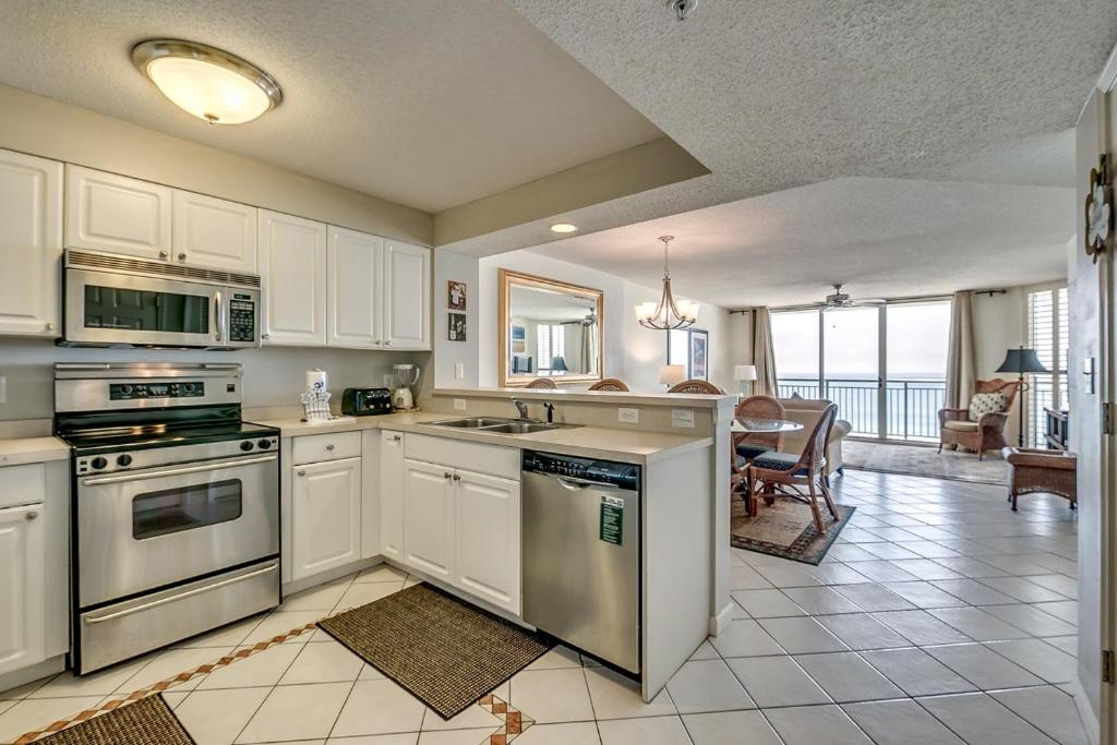 Windy Hill Dunes 1505 - 15th floor condo with elegant touches and an outdoor hot tub - image 3