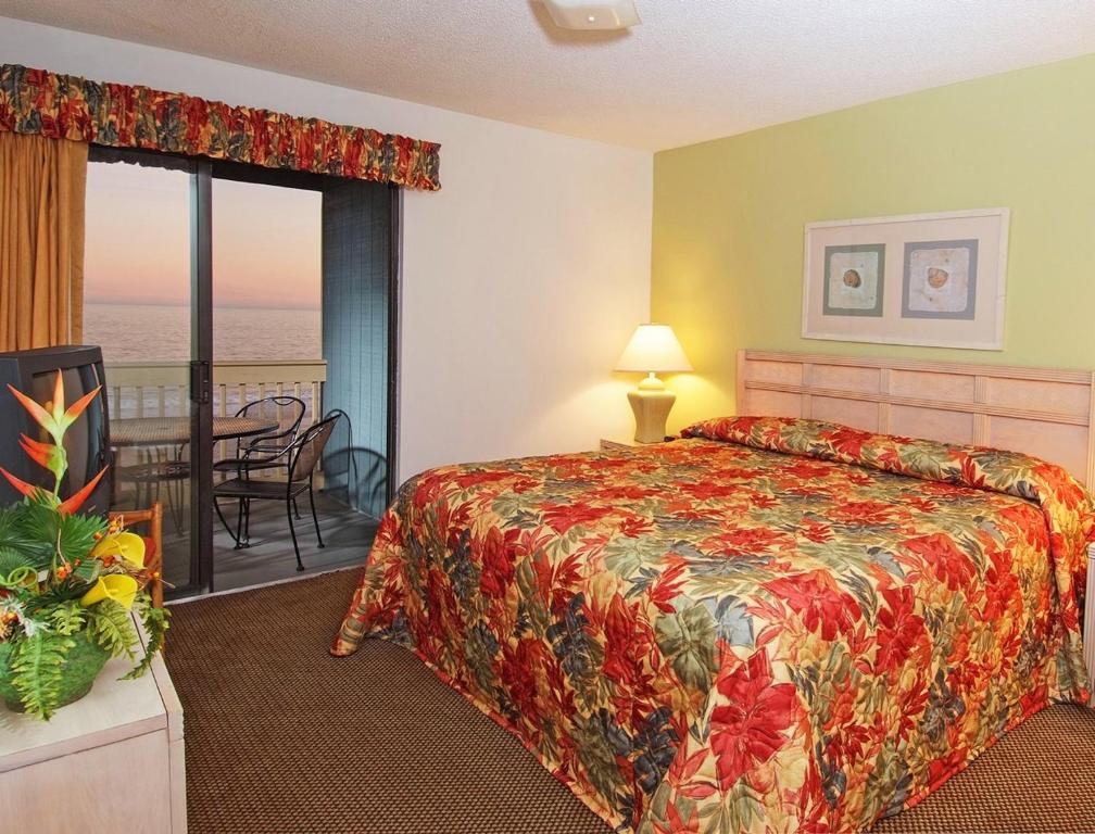 Myrtle Beach Condo Overlooking Grand Strand - Two Bedroom Condo #1 - image 2