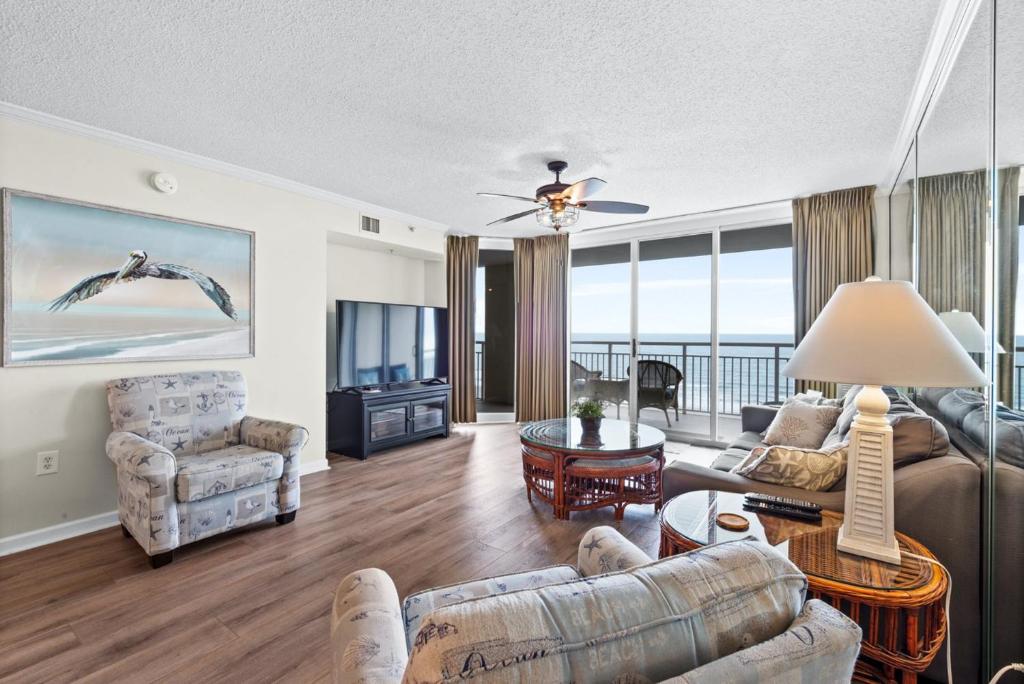 South Shore 702 - Spacious condo with a gorgeous ocean front view - main image