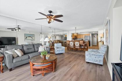 South Shore 702 - Spacious condo with a gorgeous ocean front view - image 3