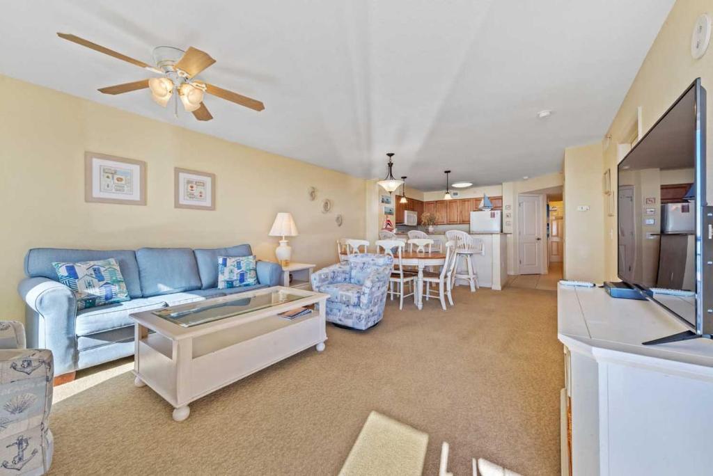 Tilghman Beach and Golf 8005 - Condo across the street from beach with access to outdoor pools - image 2