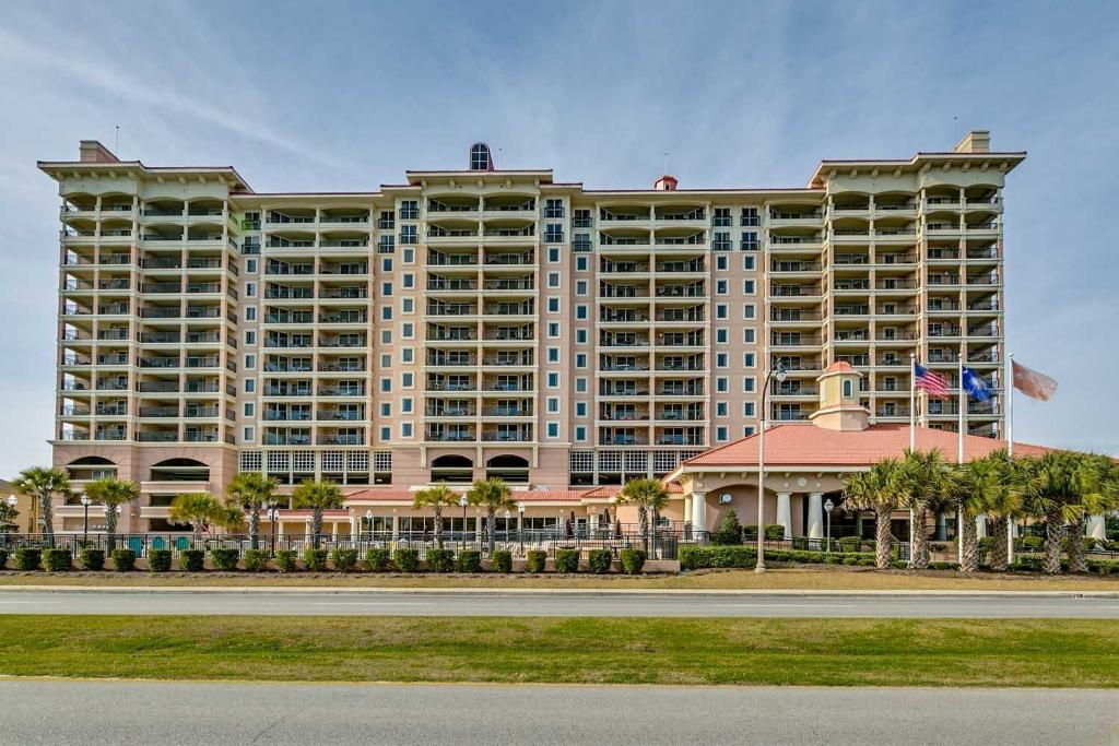 Tilghman Beach and Golf 1418 - Comfortable condo close to beach and indoor pool - image 2