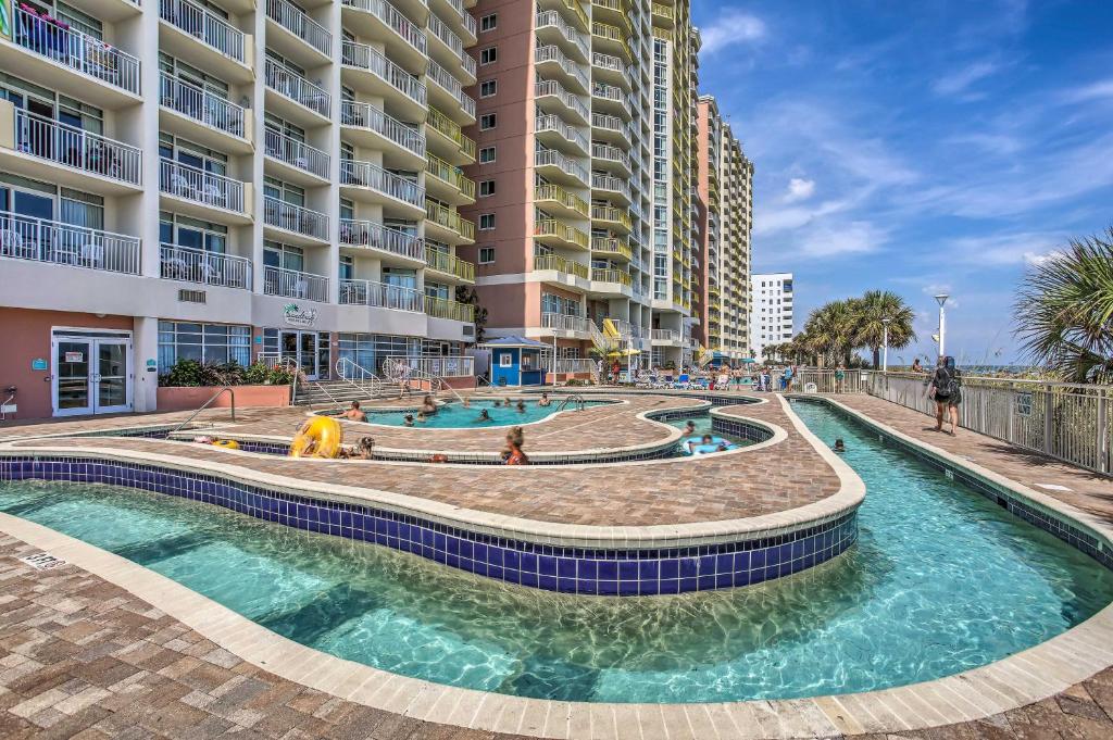 Sun-Soaked Resort Condo with Beach Pool Access - image 4