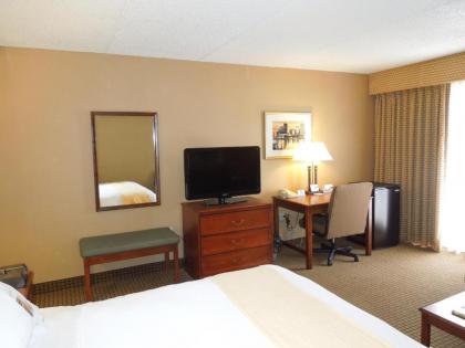 Radisson Cleveland Airport - image 13