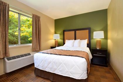 Extended Stay America Suites - Cleveland - Great Northern Mall - image 14