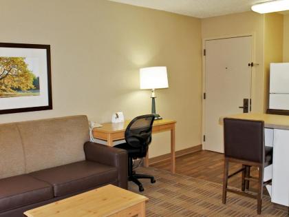 Extended Stay America Suites - Cleveland - Airport - North Olmsted - image 14