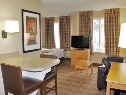 Extended Stay America Suites - Cleveland - Airport - North Olmsted - image 15