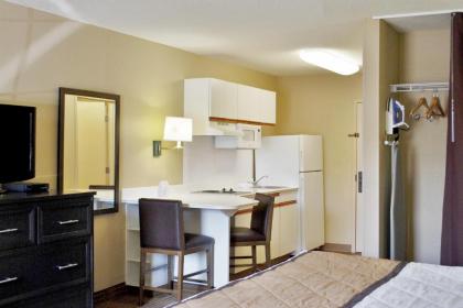 Extended Stay America Suites - Cleveland - Airport - North Olmsted - image 4