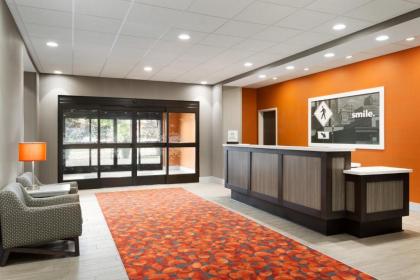 Hampton Inn By Hilton North Olmsted Cleveland Airport - image 14