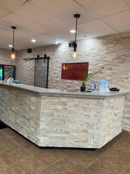 Ramada by Wyndham North Platte - image 12