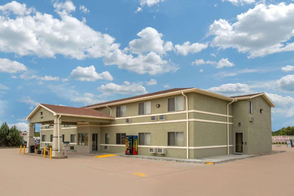 Days Inn by Wyndham North Platte - main image