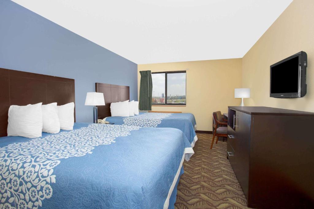 Days Inn by Wyndham North Platte - image 4