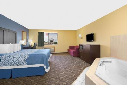 Days Inn by Wyndham North Platte - image 7