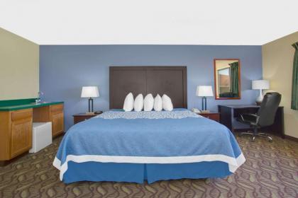 Days Inn by Wyndham North Platte - image 8