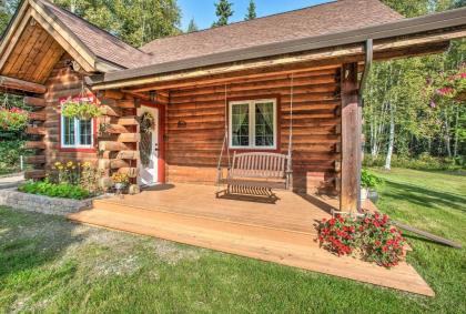 North Pole Log Cabin with Northern Lights Views! - image 15