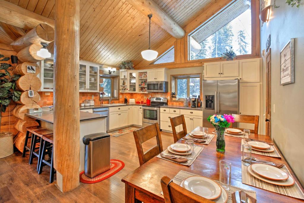 Secluded Log Cabin with Patio and Chena River Access! - image 7