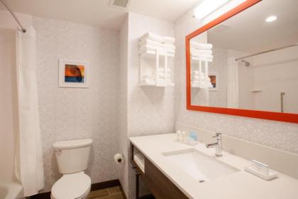 Hampton Inn & Suites North Port Fl - image 15