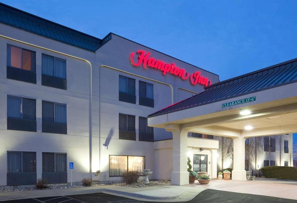 Hampton Inn North Sioux City - main image